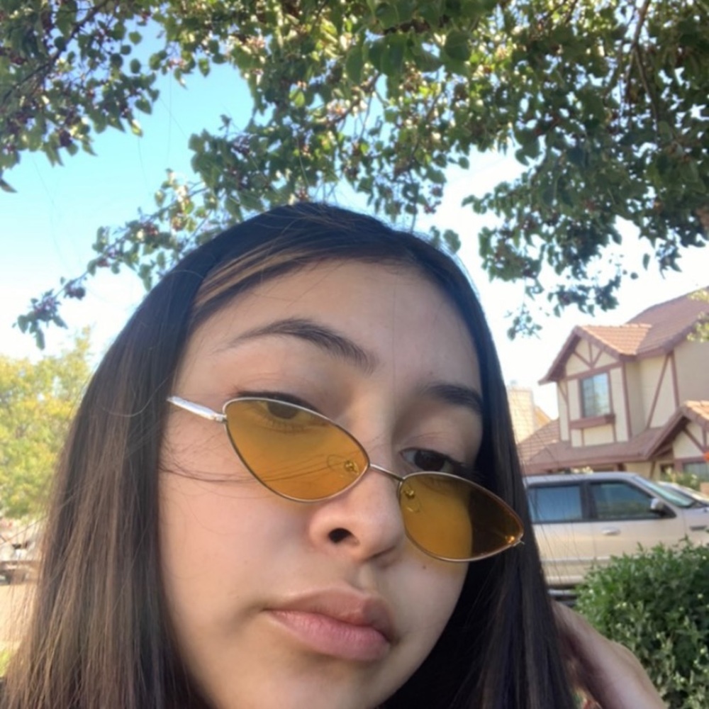 Meet your Posher, Kimberly